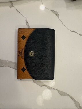 MCM Two-Tone Black and Cognac Leather Bi-Fold Wallet